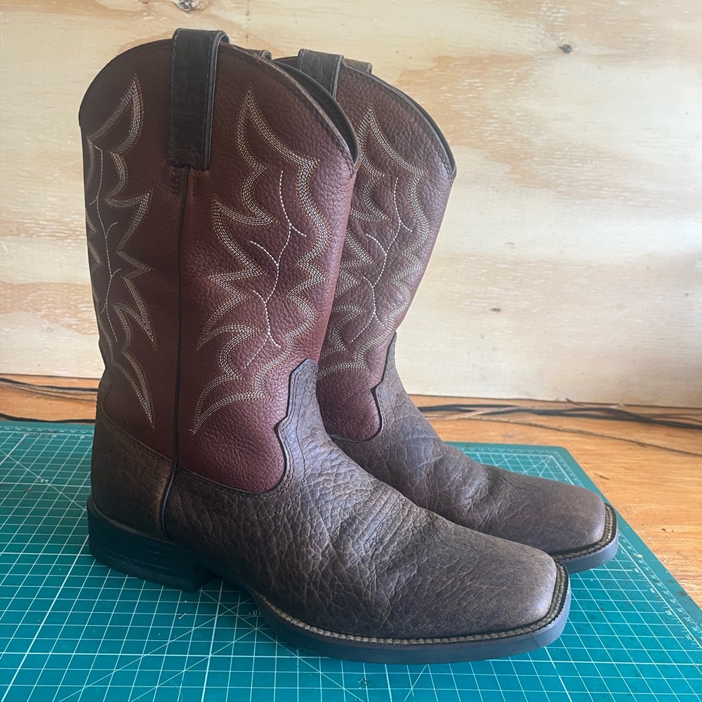 Justin’s cowboy boots size 12d